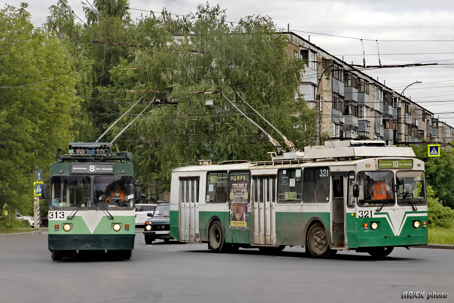 Иваново, ЗиУ-682 КР Иваново № 313; Иваново, ЗиУ-682 КР Иваново № 321