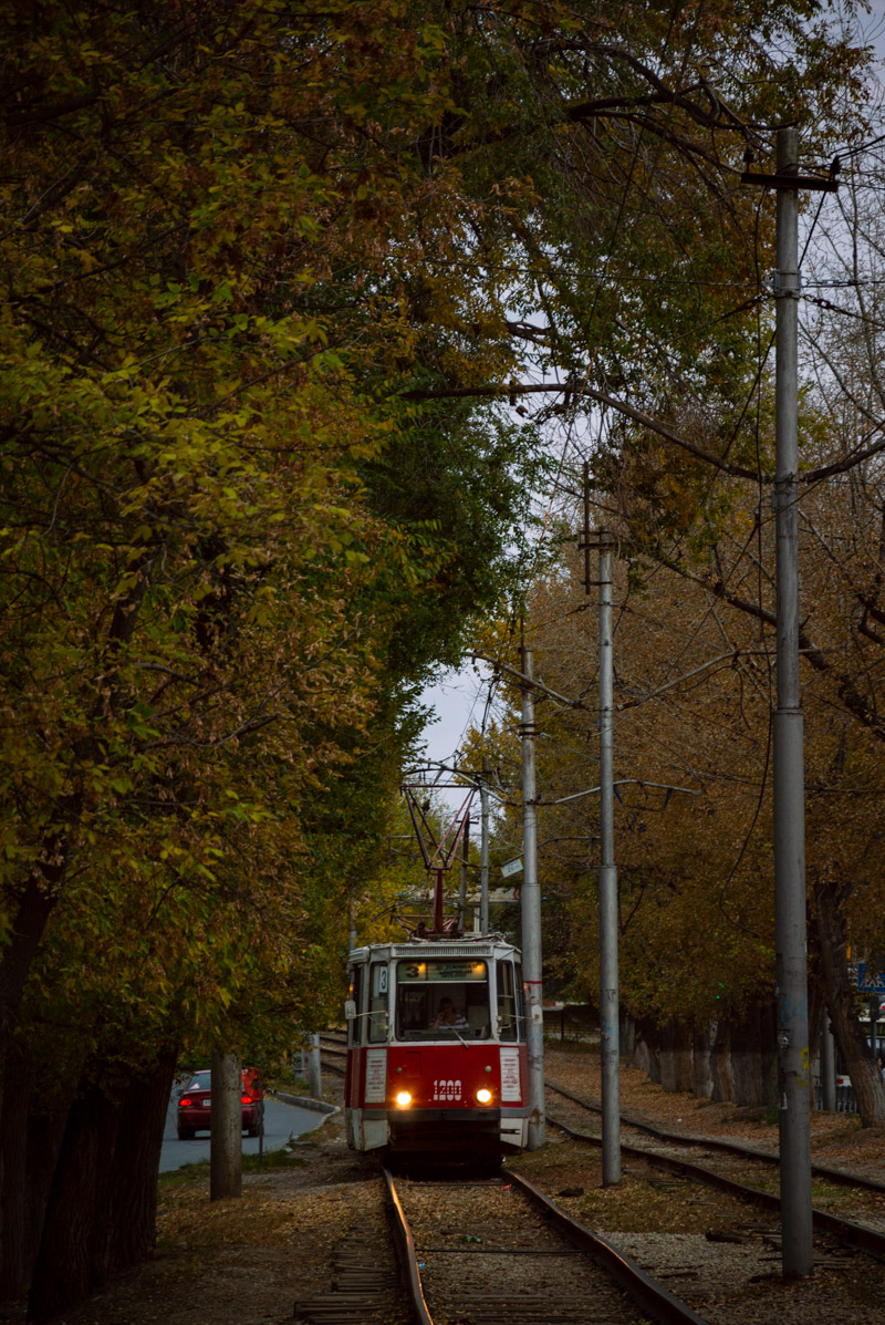 Саратов, 71-605 (КТМ-5М3) № 1200