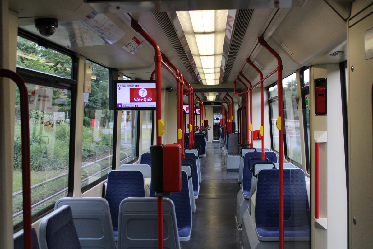 Нюрнберг, Adtranz GT8N2 № 1123