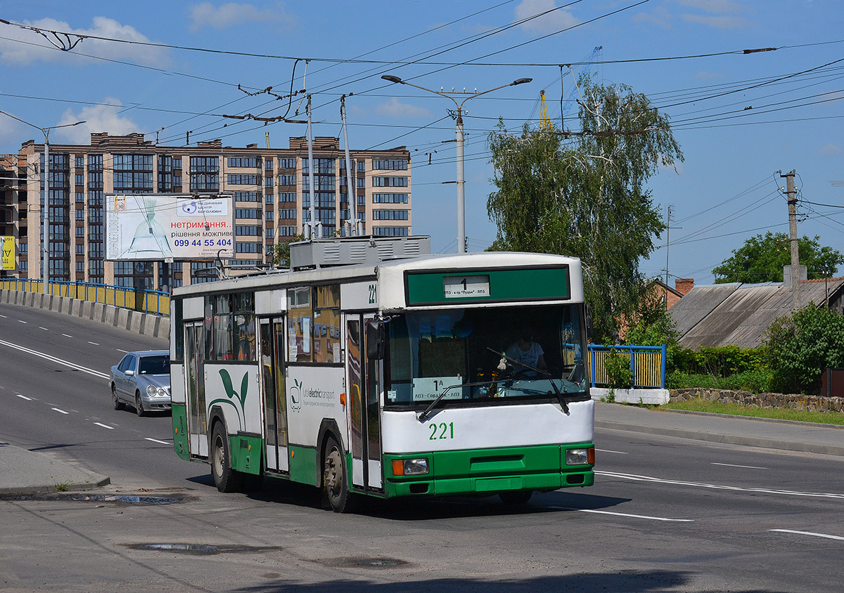 Luck, MPK/Jelcz 120MT — 221