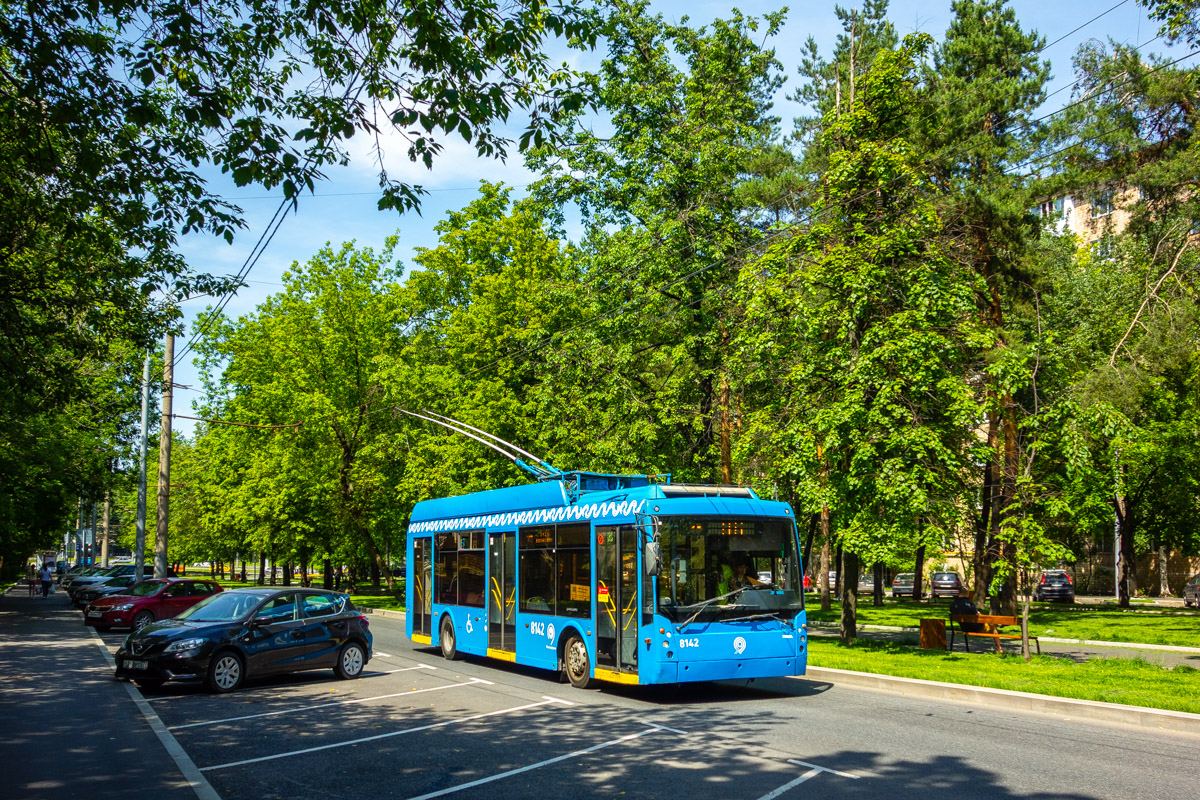 Москва, Тролза-5265.00 «Мегаполис» № 8142