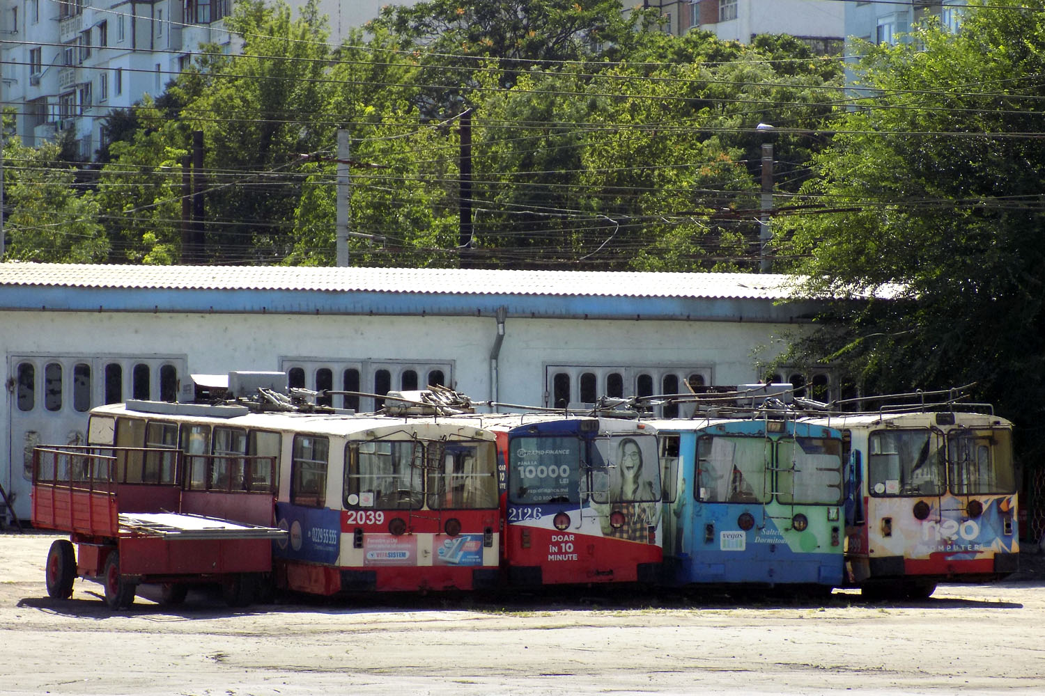 Кишинёв, ЗиУ-682В [В00] № 2039; Кишинёв, ЗиУ-682В-012 [В0А] № 2126; Кишинёв, ЗиУ-682Г [Г00] № 2113; Кишинёв, ЗиУ-682Г [Г00] № 2125