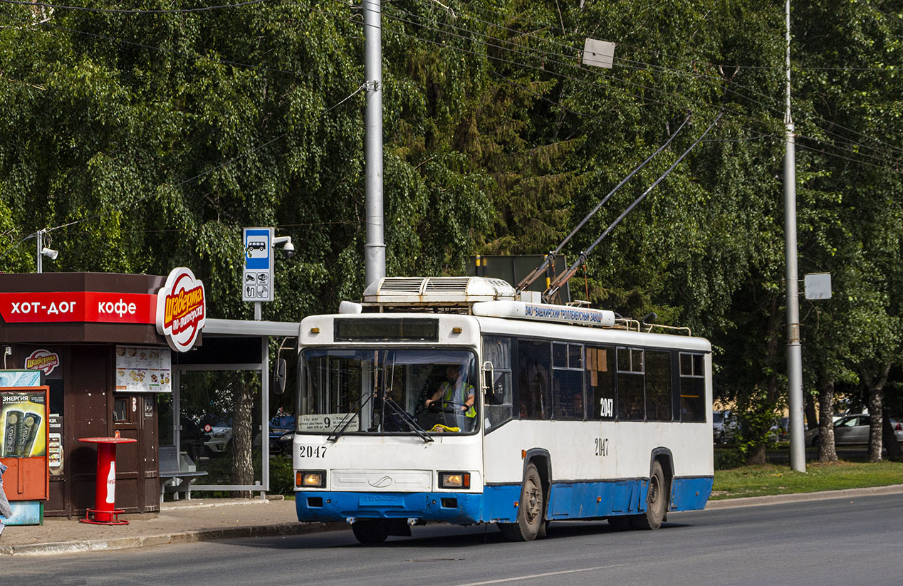 Уфа, БТЗ-52761Т № 2047