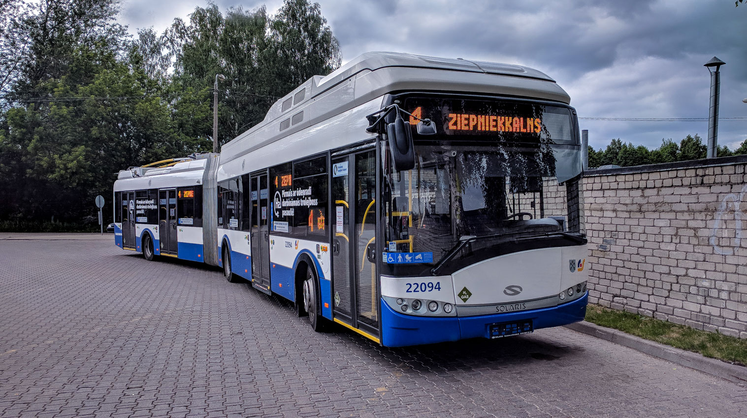 Riga, Solaris Trollino III 18,75 H2 — 22094