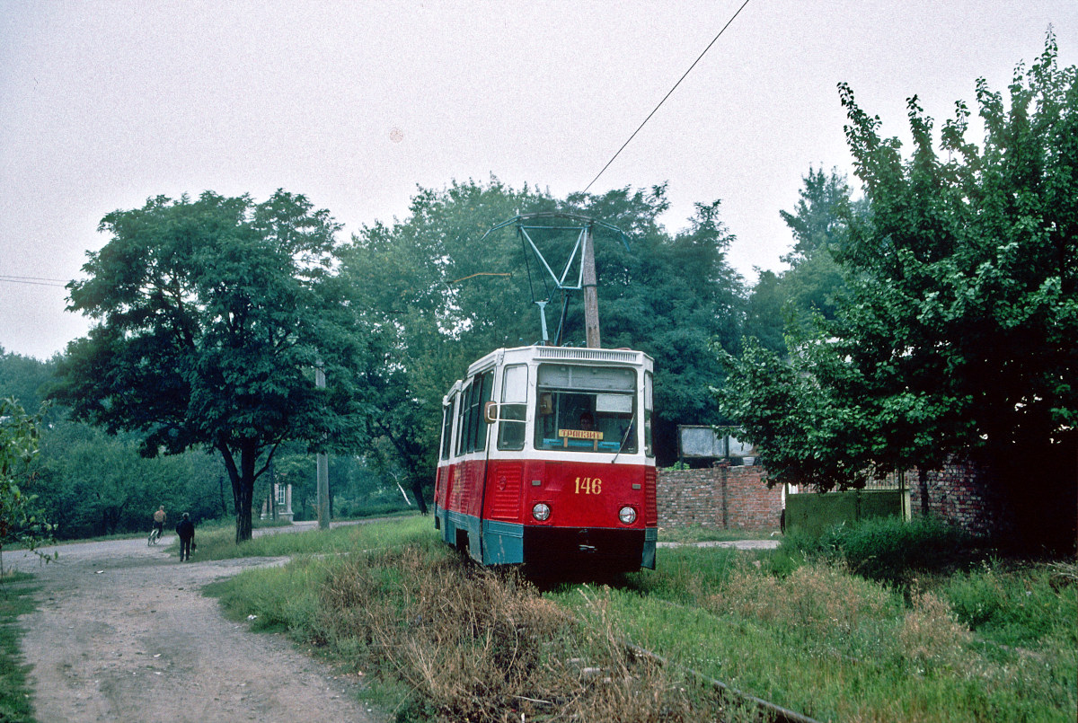 Константиновка, 71-605 (КТМ-5М3) № 146; Константиновка — Фотографии Питера Хэзелдайна — 30.08.2001