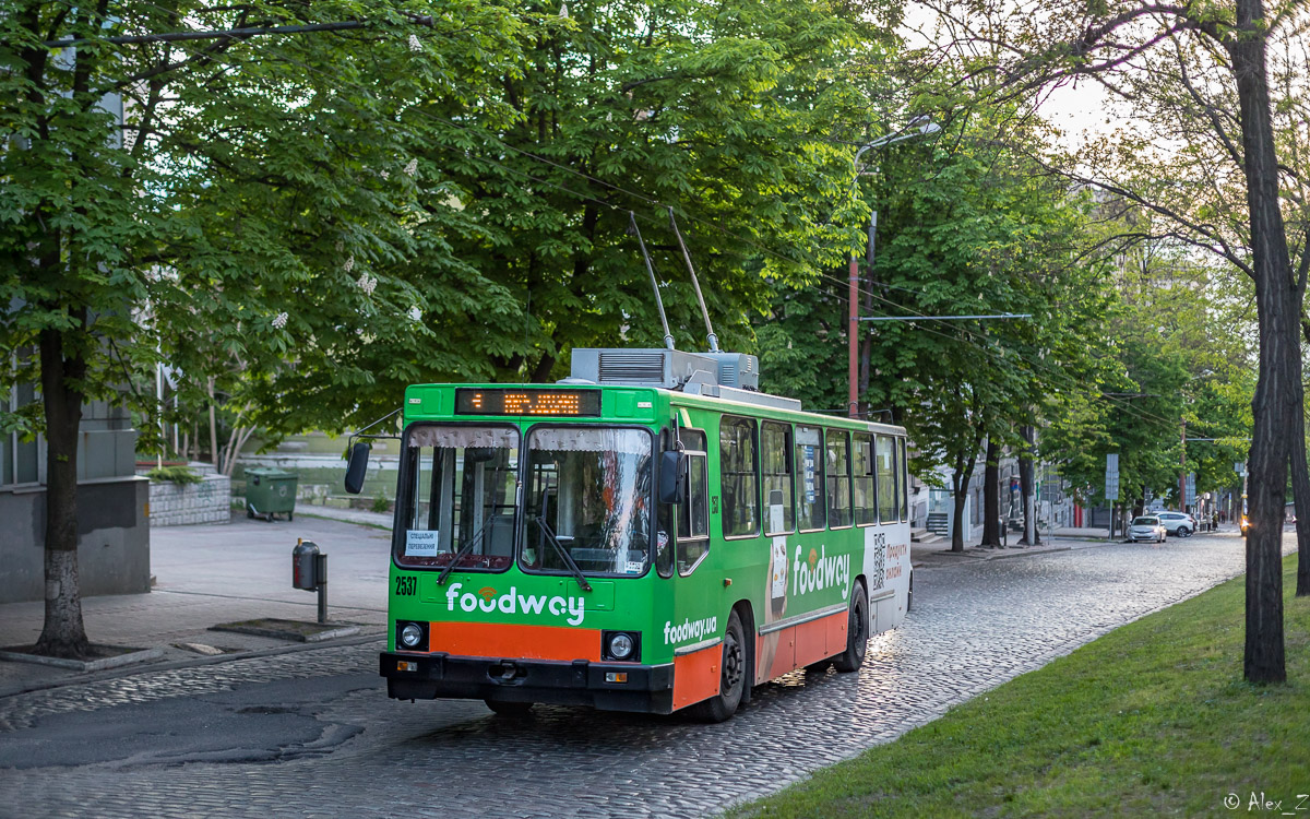 Днепр, ЮМЗ Т2 мод. 7 № 2537