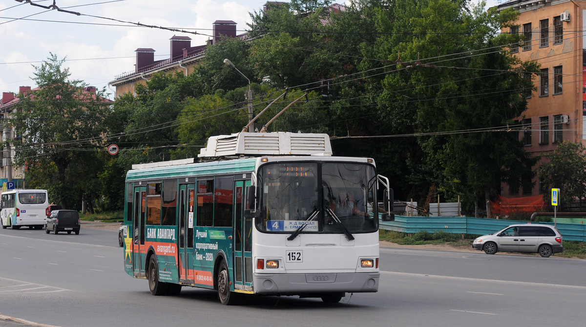 Омск, ЛиАЗ-52803 № 152