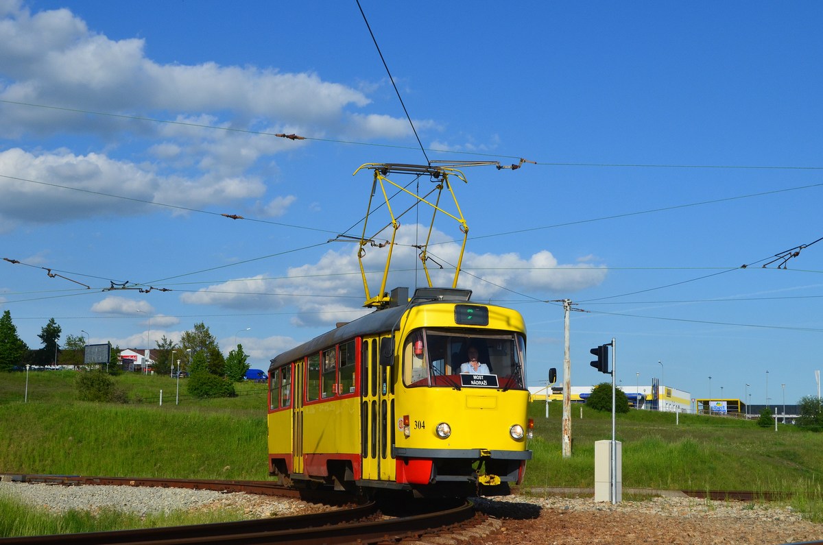 Мост ― Литвинов, Tatra T3M.3 № 304