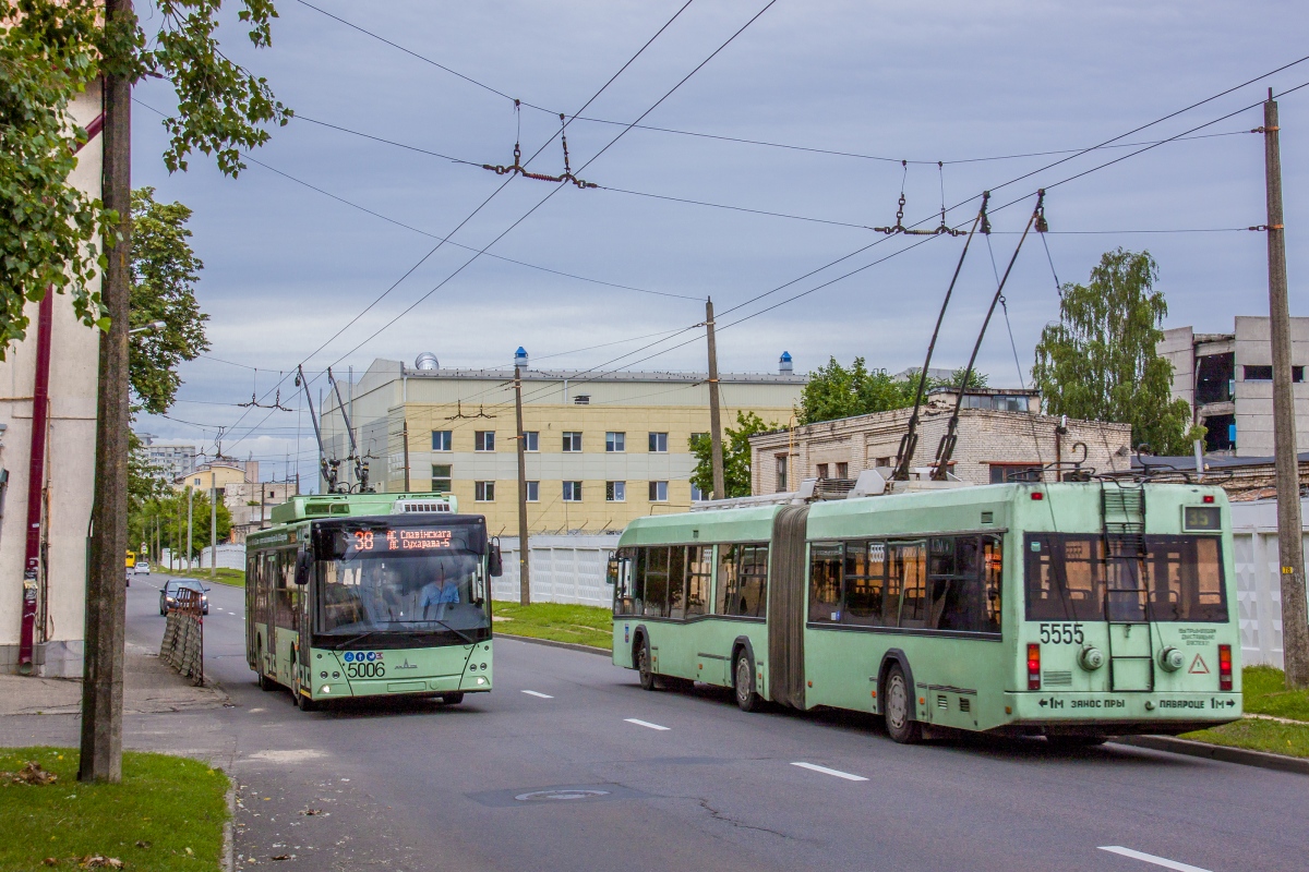Minszk, BKM 333 — 5555; Minszk, MAZ-203T70 — 5006