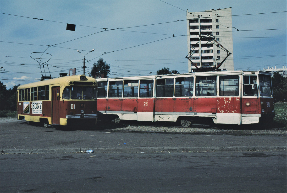 Комсомольск-на-Амуре, РВЗ-6М2 № 01; Комсомольск-на-Амуре, 71-605 (КТМ-5М3) № 28