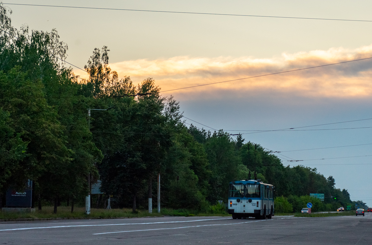 Житомир, ЗиУ-682Г-016 (018) № 1069