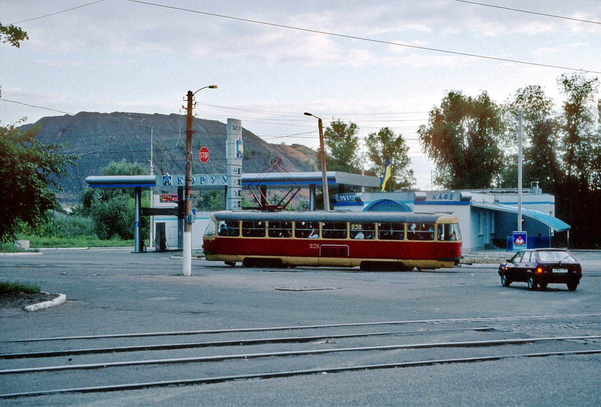 Donjeck, Tatra T3SU Br. 938; Donjeck — Photos by Peter Haseldine — 08.2001