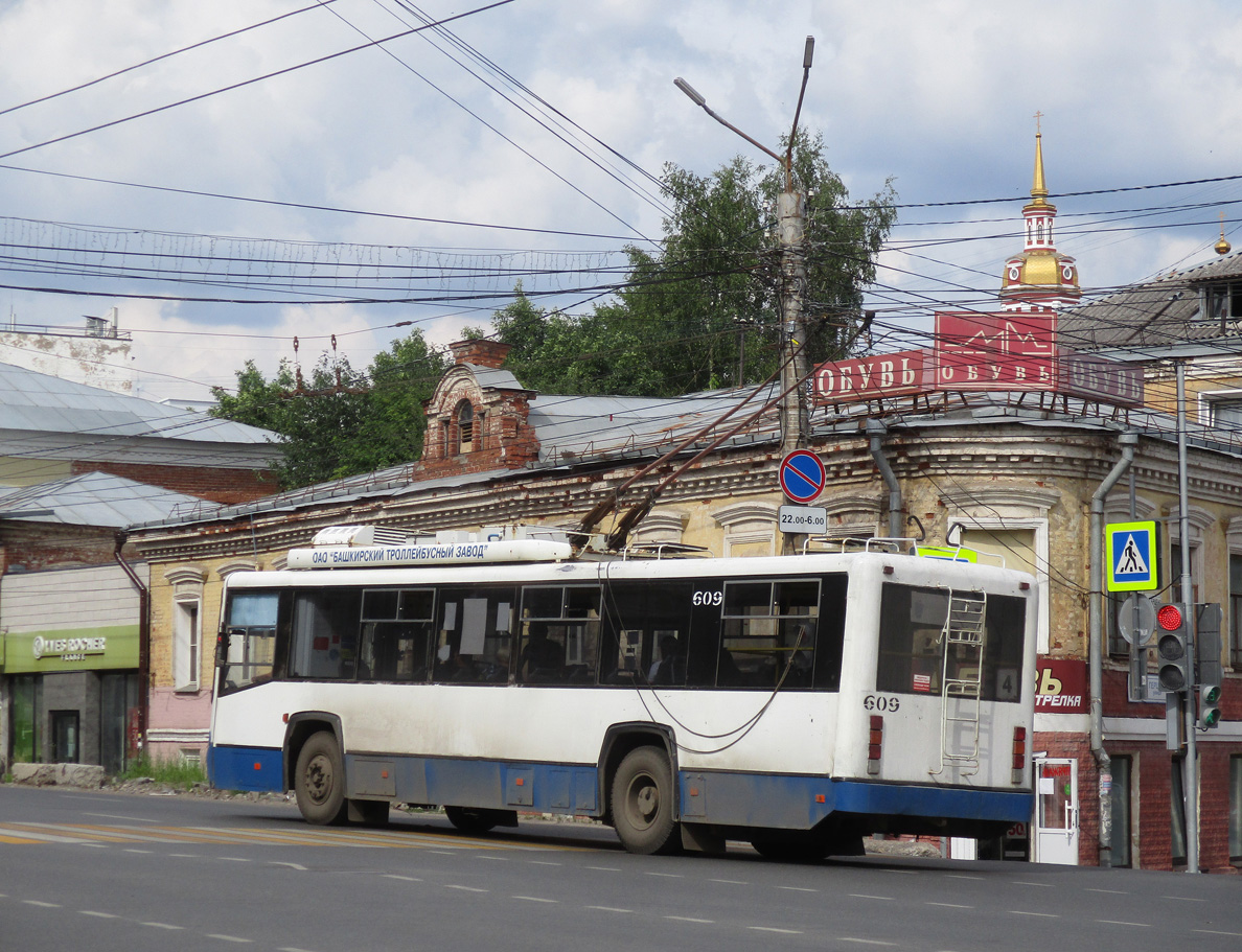 Киров, БТЗ-52768А № 609