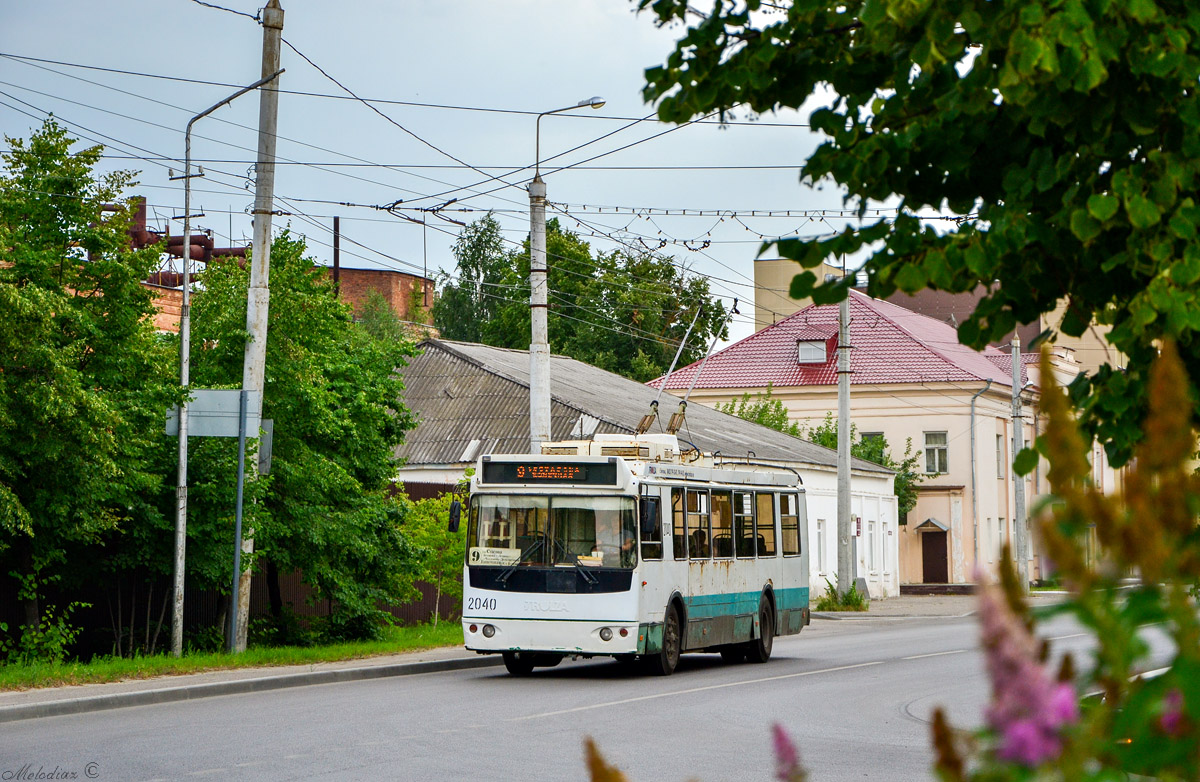 Пенза, ЗиУ-682Г-016.02 № 2040