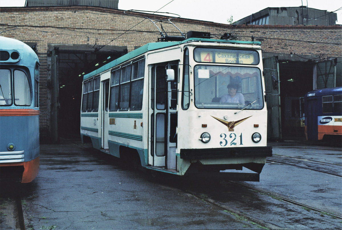 Владивосток, 71-132 (ЛМ-93) № 321