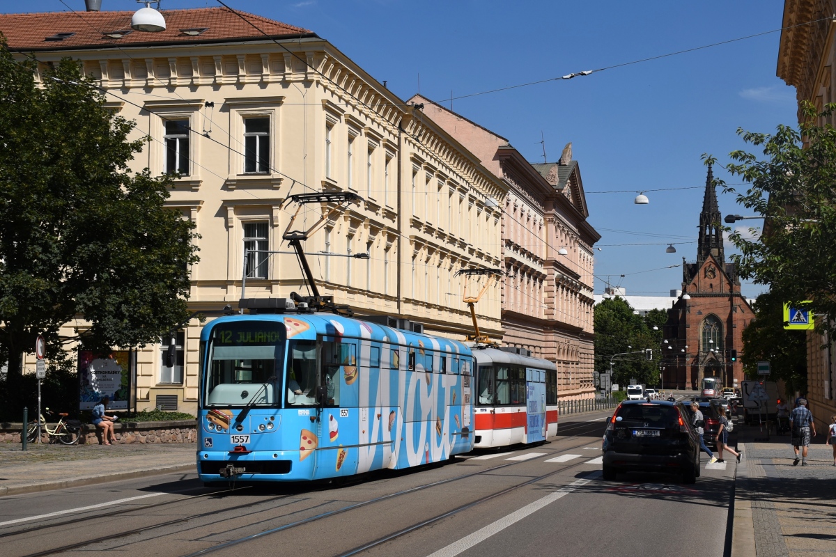 Брно, Vario LFR.E № 1557; Брно, Vario LFR.E № 1574