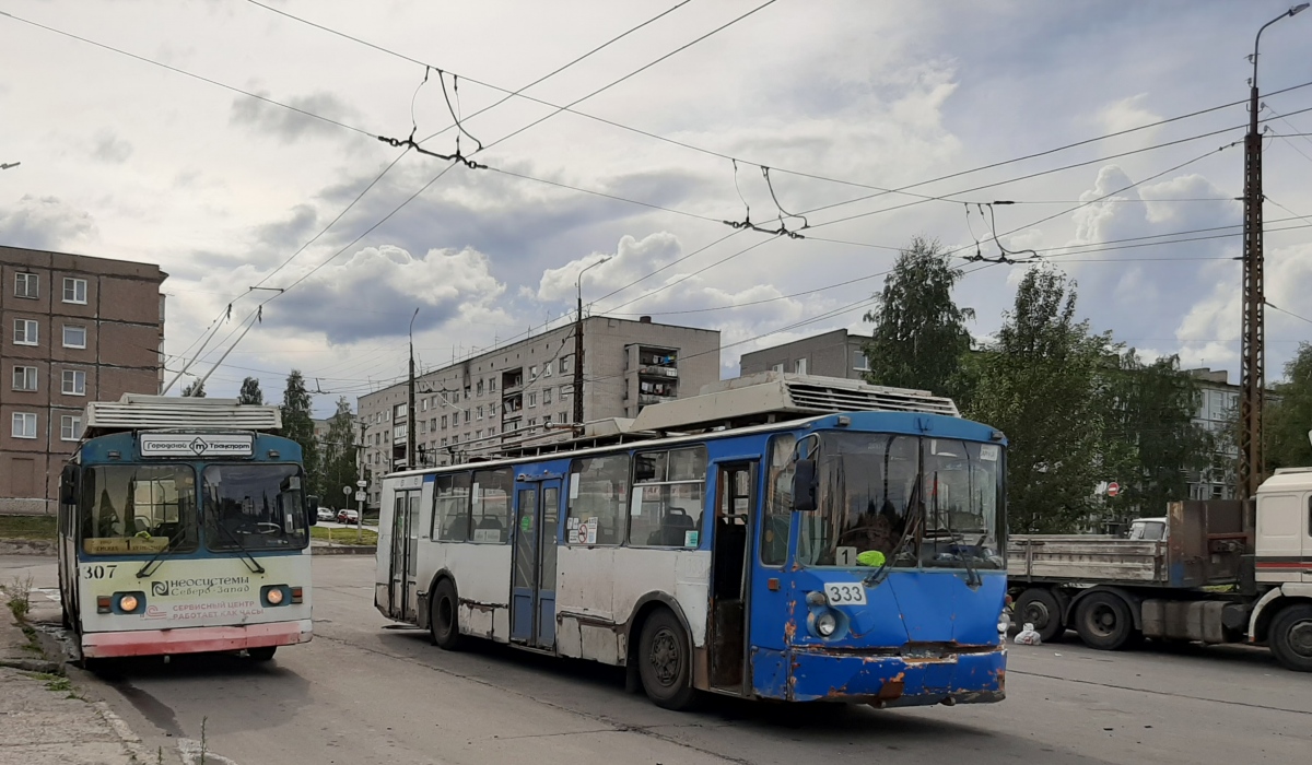 Петрозаводск, ЗиУ-682Г [Г00] № 307; Петрозаводск, ВЗТМ-5284 № 333