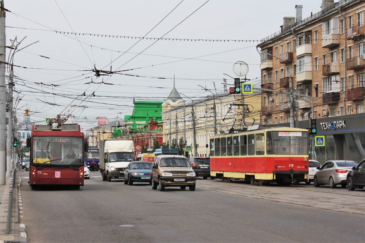 Тула, Тролза-5265.00 «Мегаполис» № 71; Тула, Tatra T6B5SU № 316; Тула — Разные фотографии