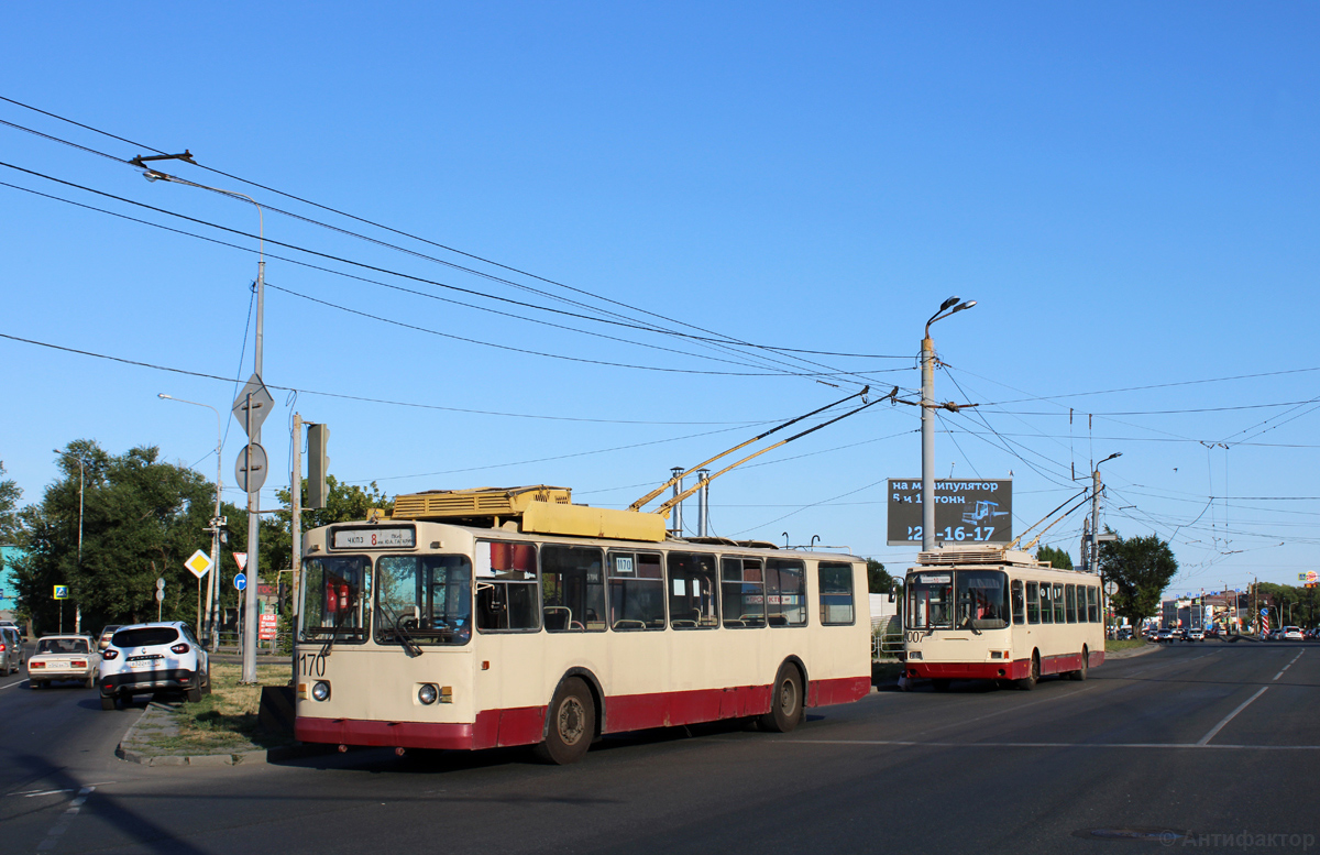 Челябинск, ЗиУ-682Г [Г00] № 1170; Челябинск, ЛиАЗ-5280 (ВЗТМ) № 1007; Челябинск — Происшествия