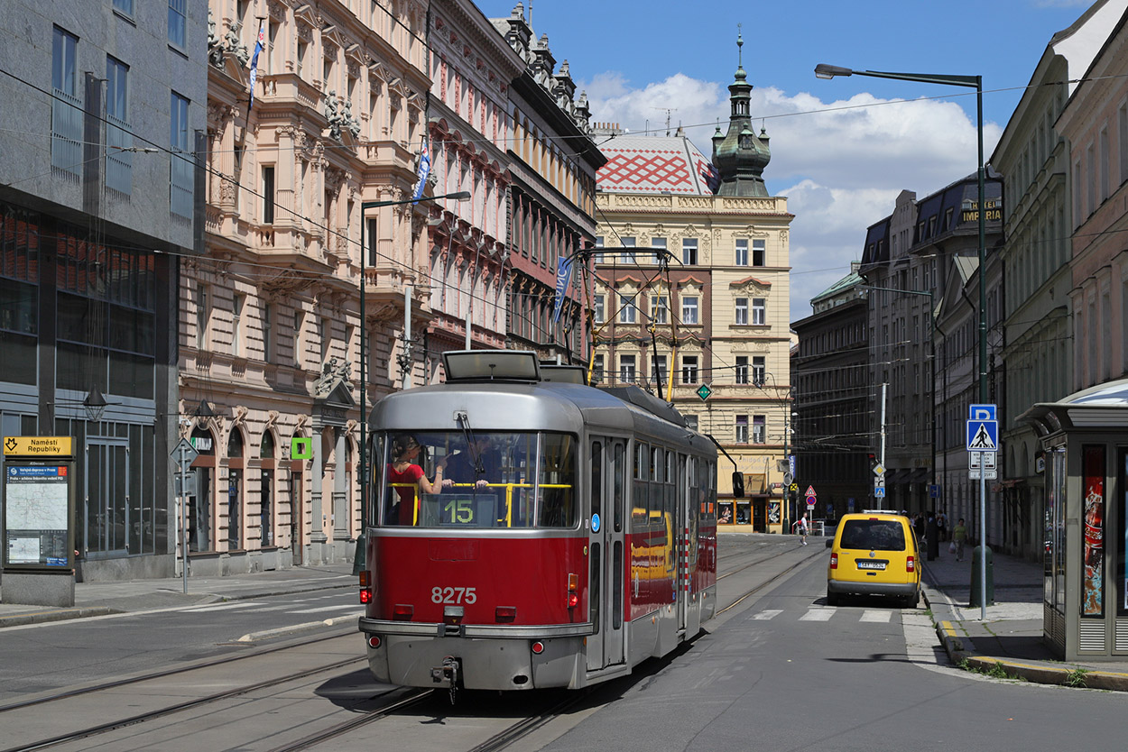 Prague, Tatra T3R.PLF N°. 8275