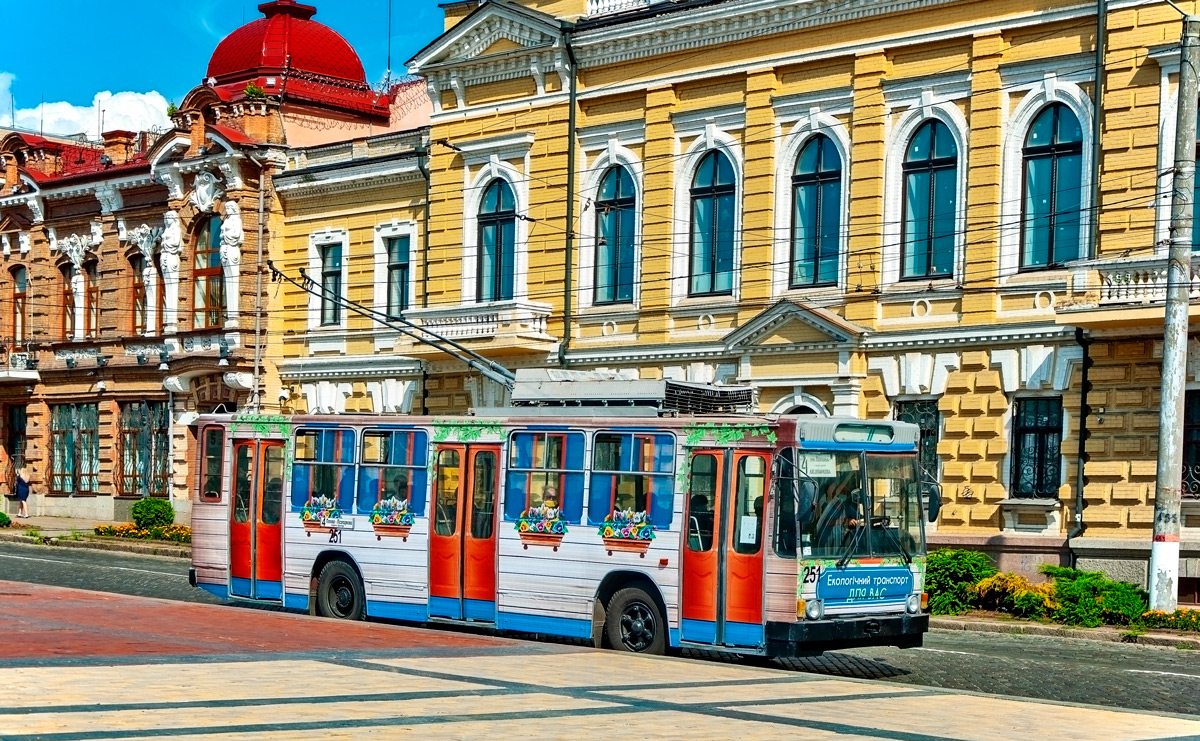 Кропивницкий, ЮМЗ Т2 № 251