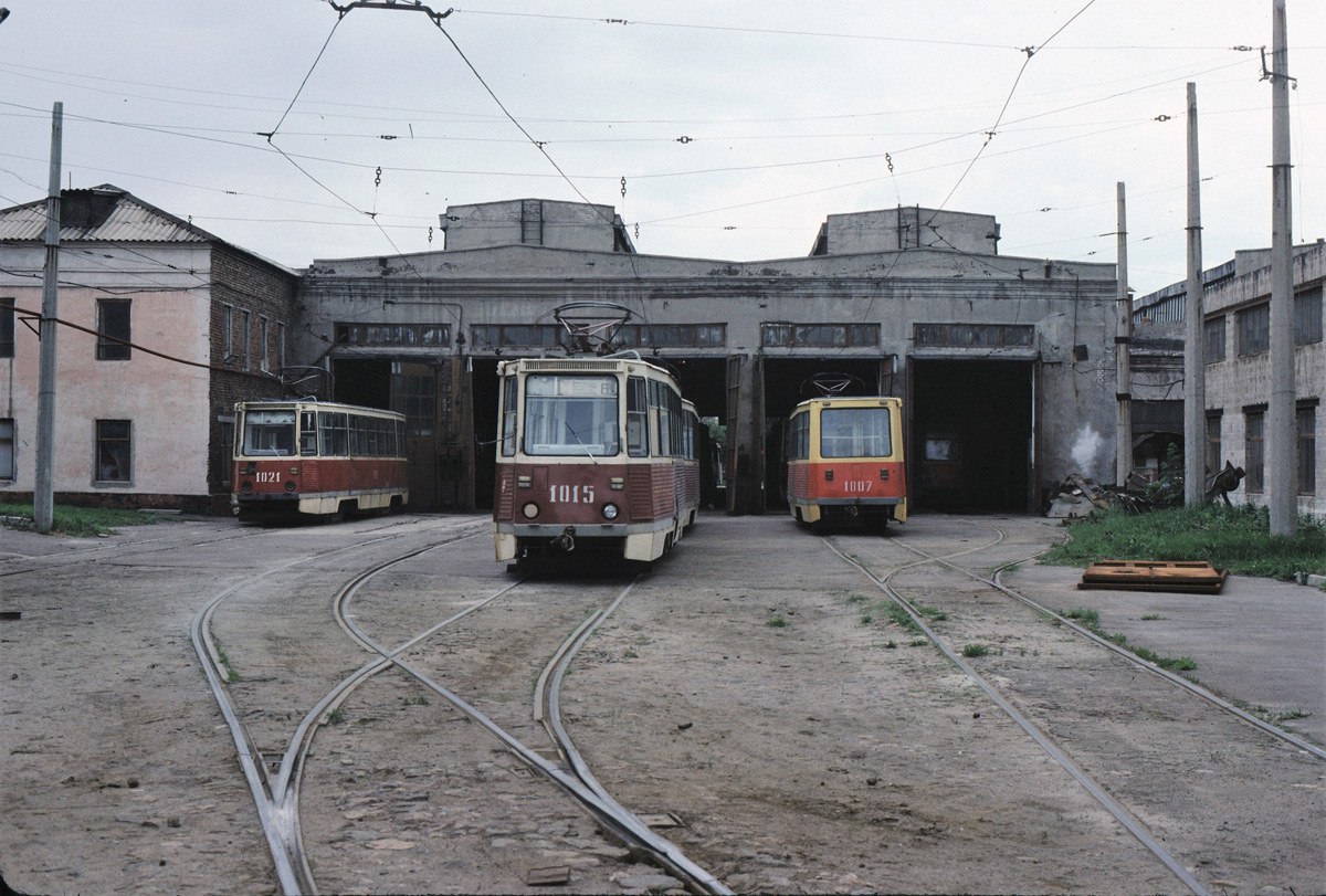 Каменское, 71-605 (КТМ-5М3) № 1021; Каменское, 71-605 (КТМ-5М3) № 1015; Каменское, 71-605А № 1007
