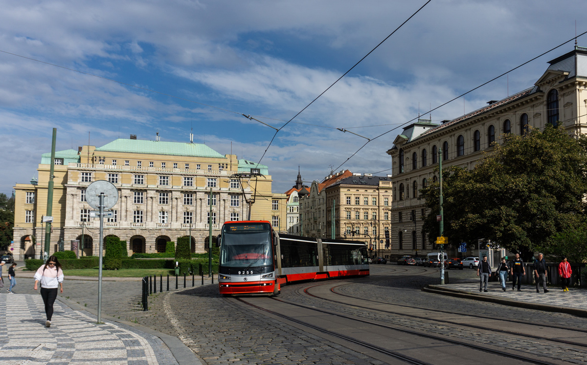 Прага, Škoda 15T3 ForCity Alfa Praha № 9255