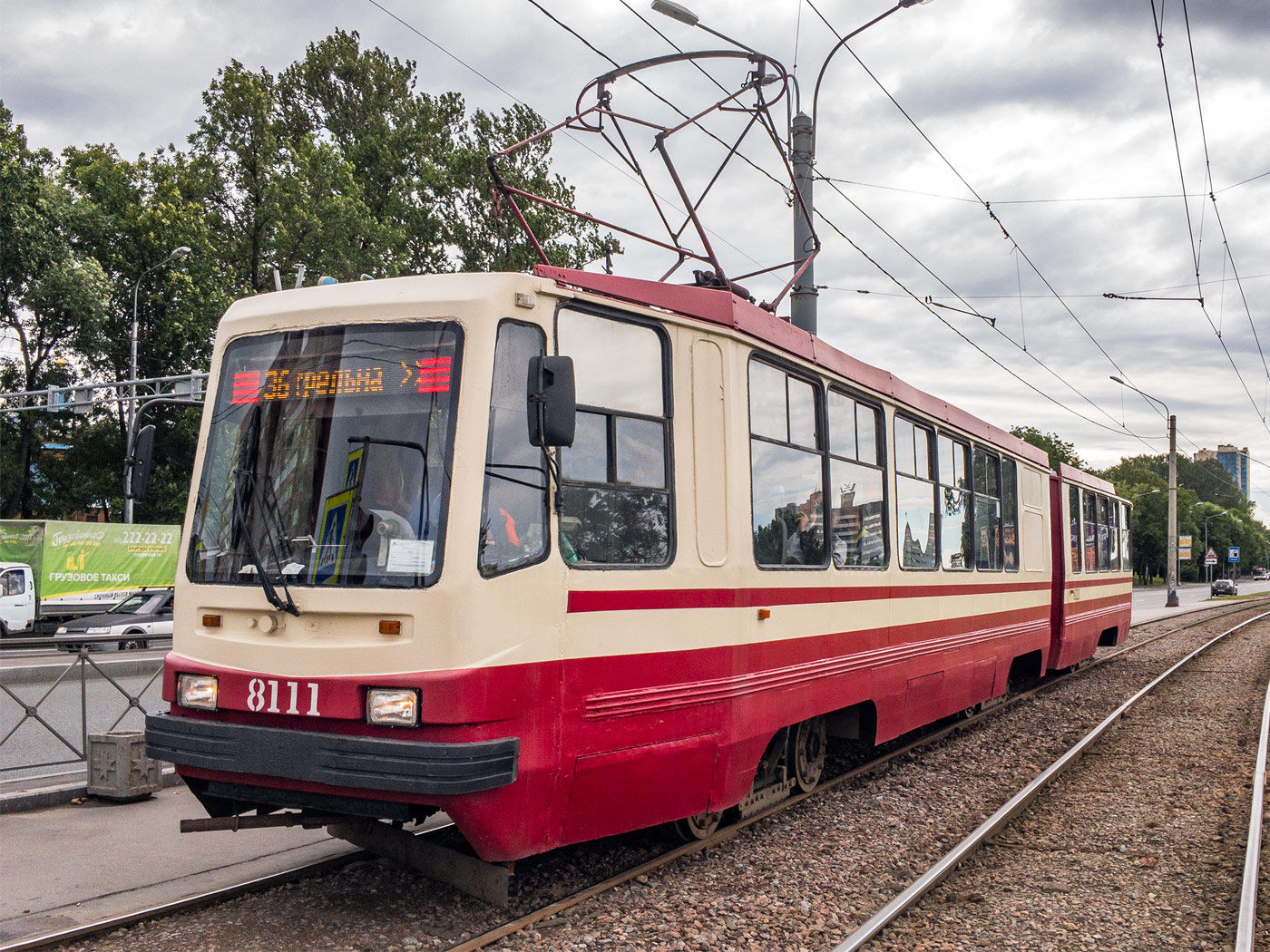 სანქტ-პეტერბურგი, 71-147K (LVS-97K) № 8111