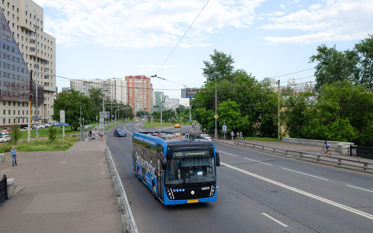 Moskva, KAMAZ-6282 č. 410313