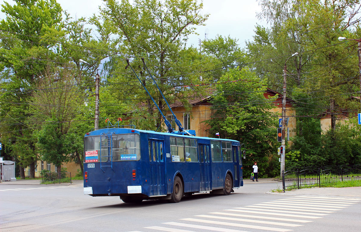 卡盧加, ZiU-682G10 # 055