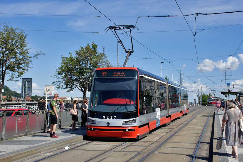 Прага, Škoda 15T3 ForCity Alfa Praha № 9237