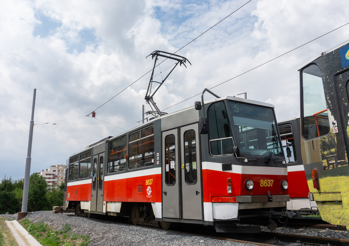 Прага, Tatra T6A5 № 8637