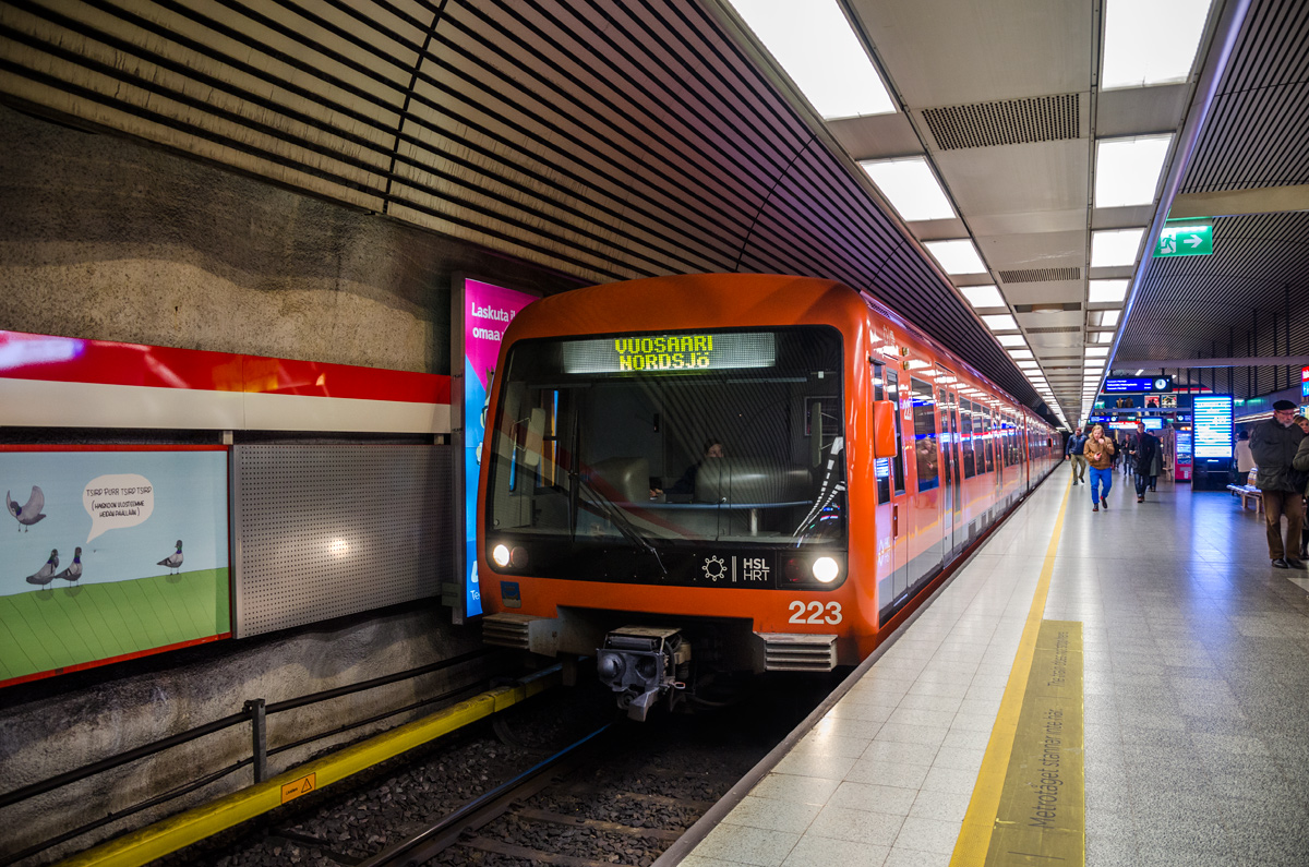 Хельсинки — Эспоо, Bombardier M200 № 223