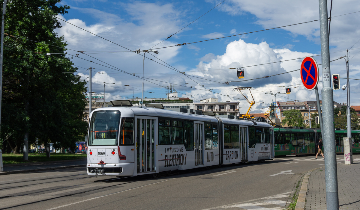 Брно, Vario LF2R.E № 1069