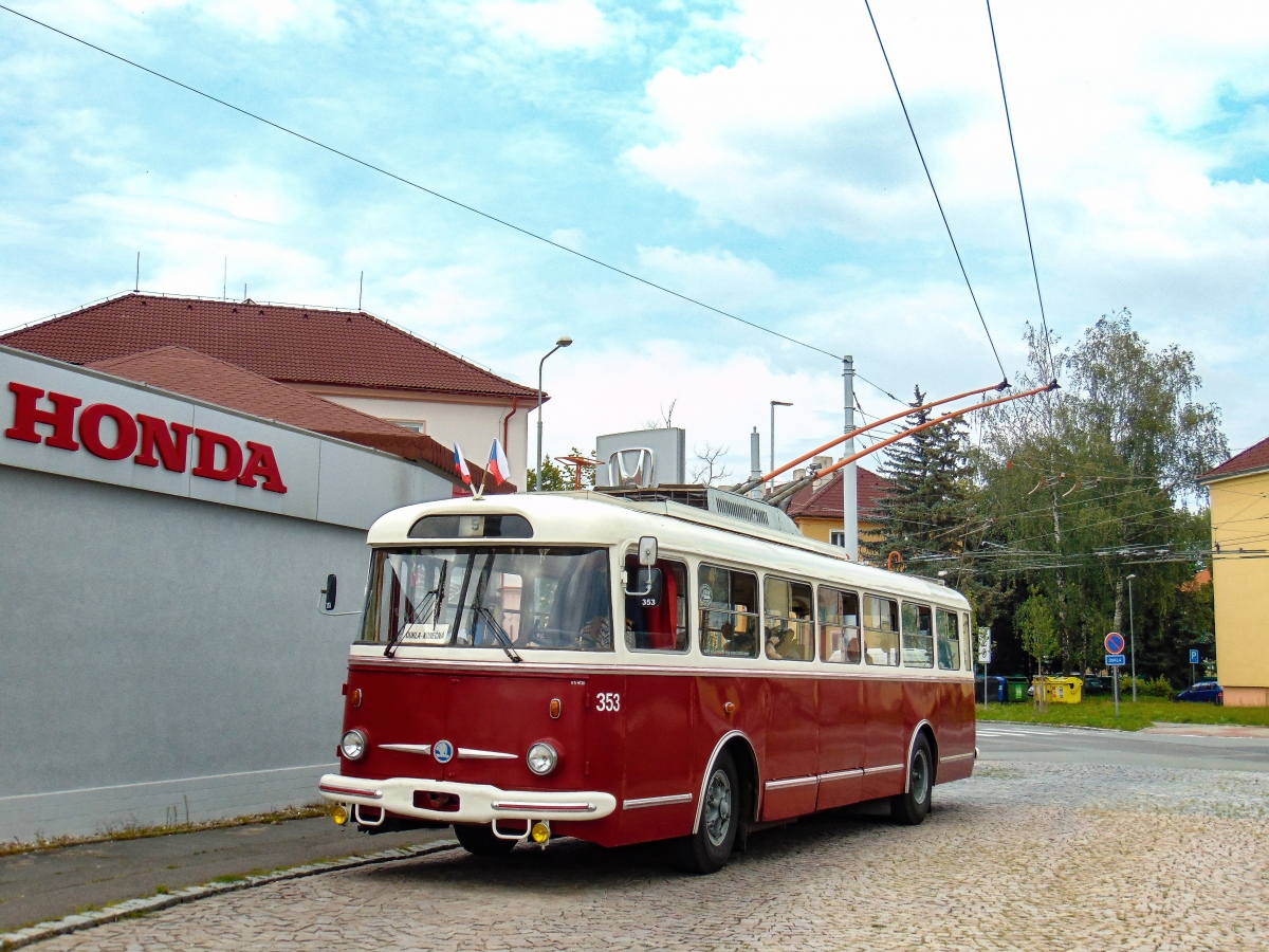 Пардубице, Škoda 9TrHT26 № 353
