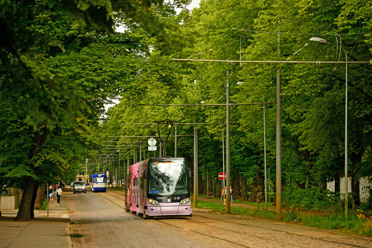 Рига, Škoda 15T ForCity Alfa Riga № 57016