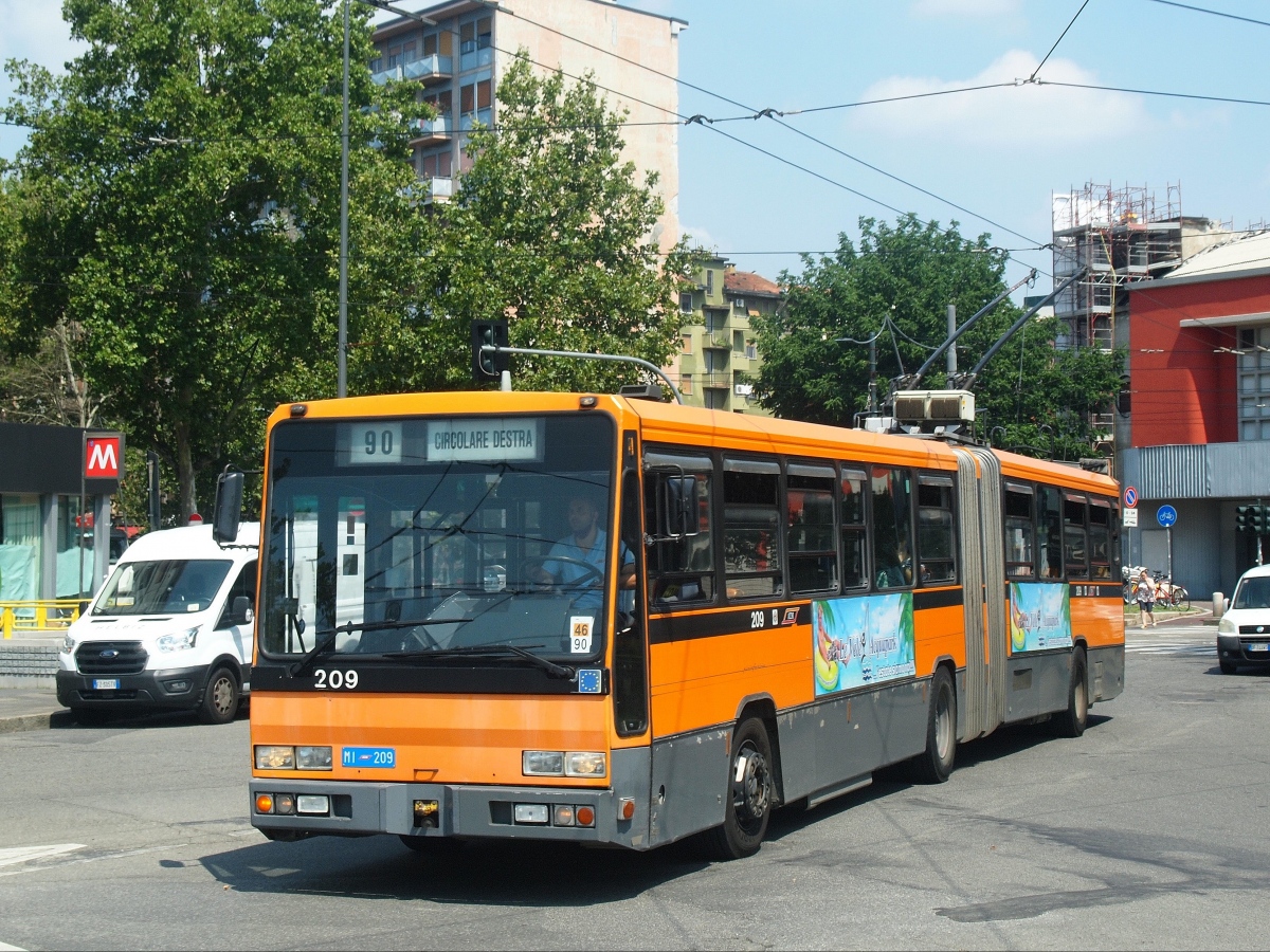 Milan, Bredabus 4001.18 # 209