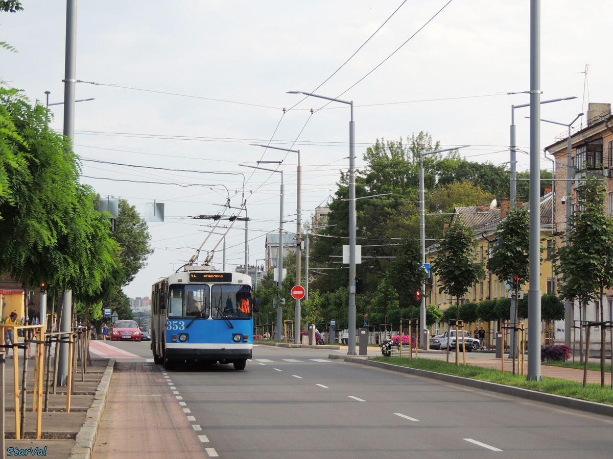 Винница, ЗиУ-682Г [Г00] № 353; Винница — Троллейбусные линии и инфраструктура