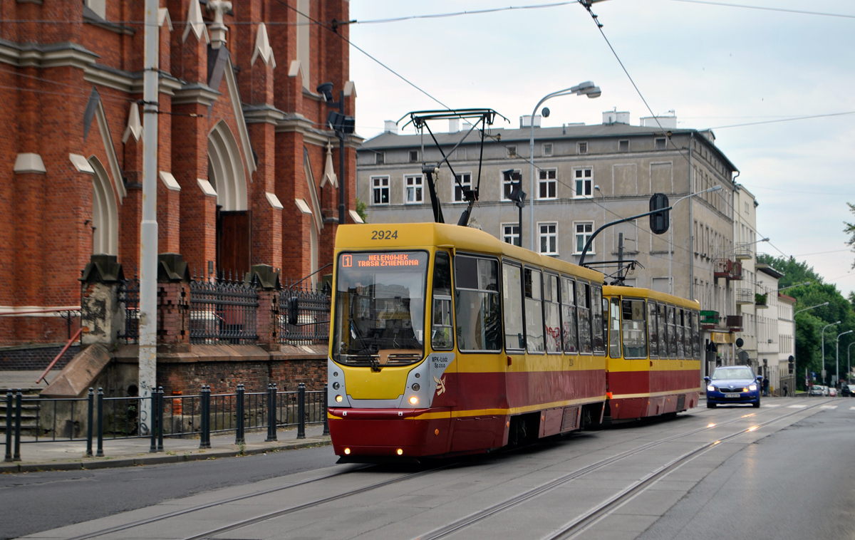 Лодзь, Konstal 805NaND № 2924