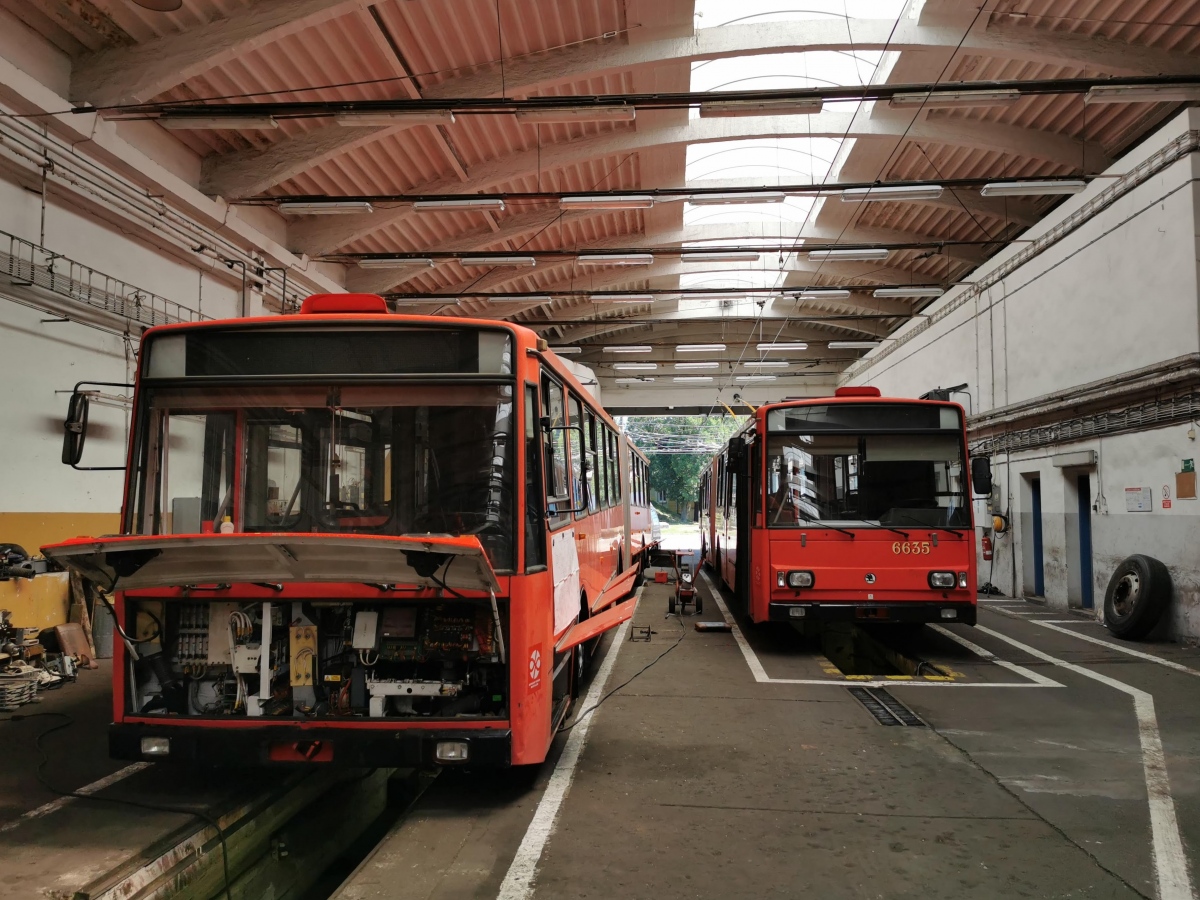 Bratislava, Škoda 15Tr13/6M Br. 6635; Bratislava, Škoda 15Tr13/6M Br. 6636