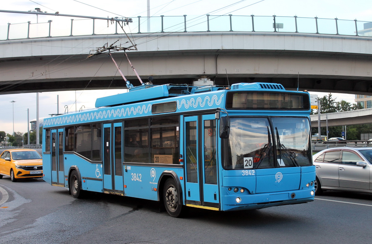 Москва, СВАРЗ-МАЗ-6235.00 № 3842