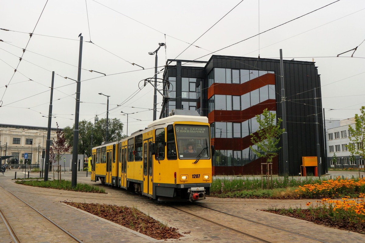 Львов, Tatra KT4DM № 1207