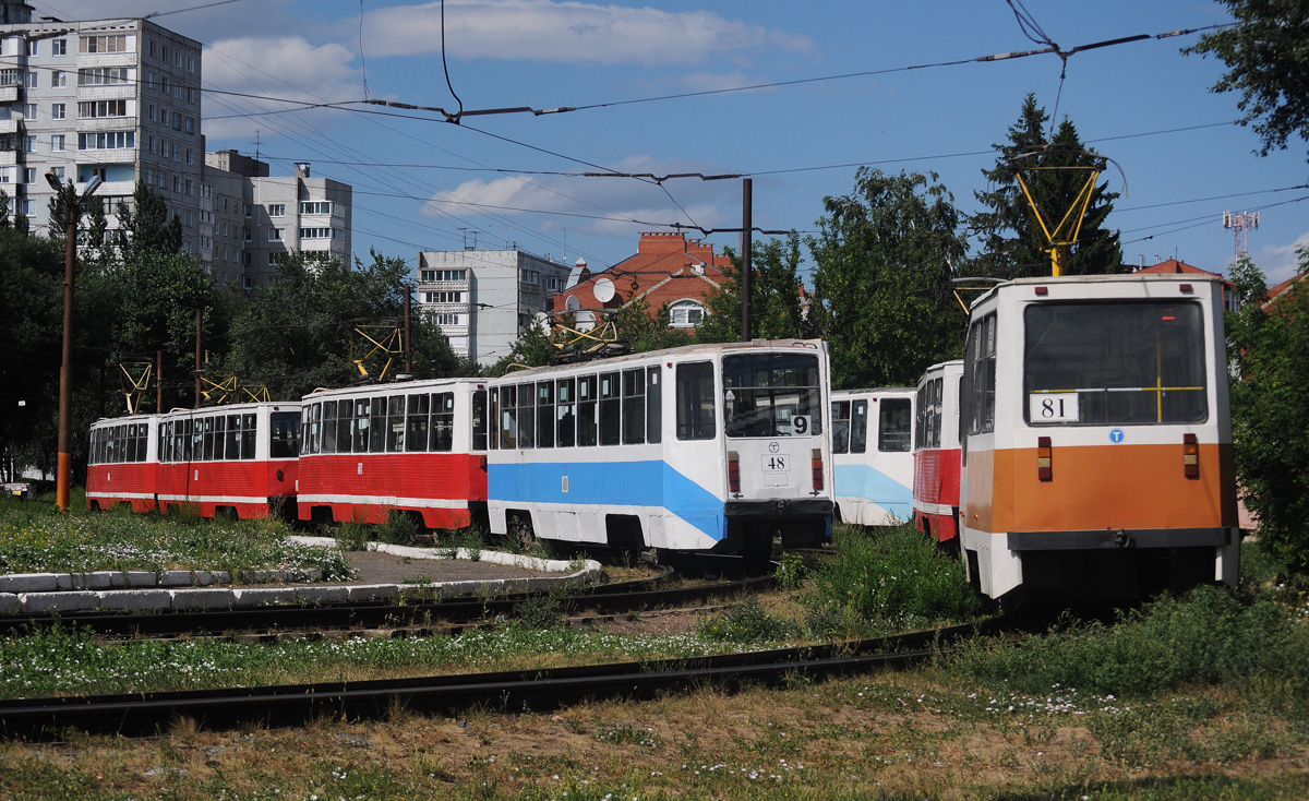 Омск, 71-608КМ № 48; Омск, 71-605ЭП № 81; Омск — Конечные станции и разворотные кольца