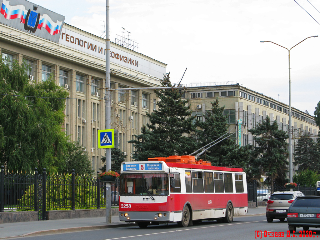 Саратов, ЗиУ-682Г-016.02 № 2258