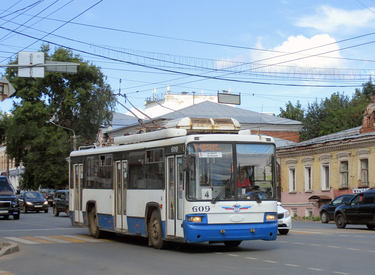 Kirov, BTZ-52768A č. 609