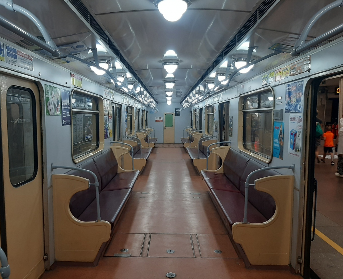 Харьков, Еж3 № 5727