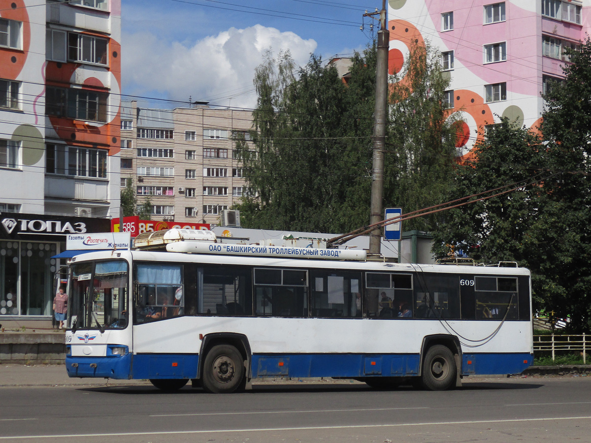 Киров, БТЗ-52768А № 609