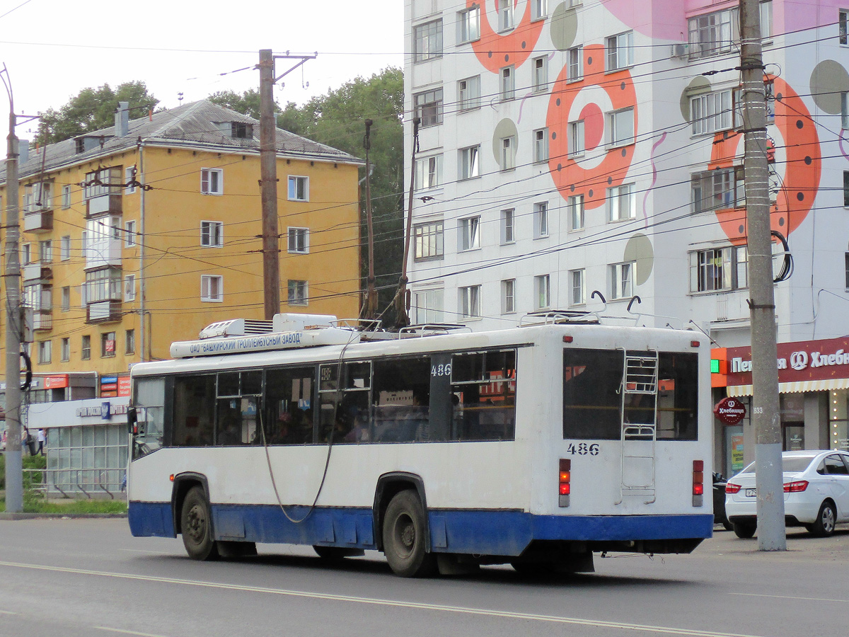 Киров, БТЗ-52764Р № 486