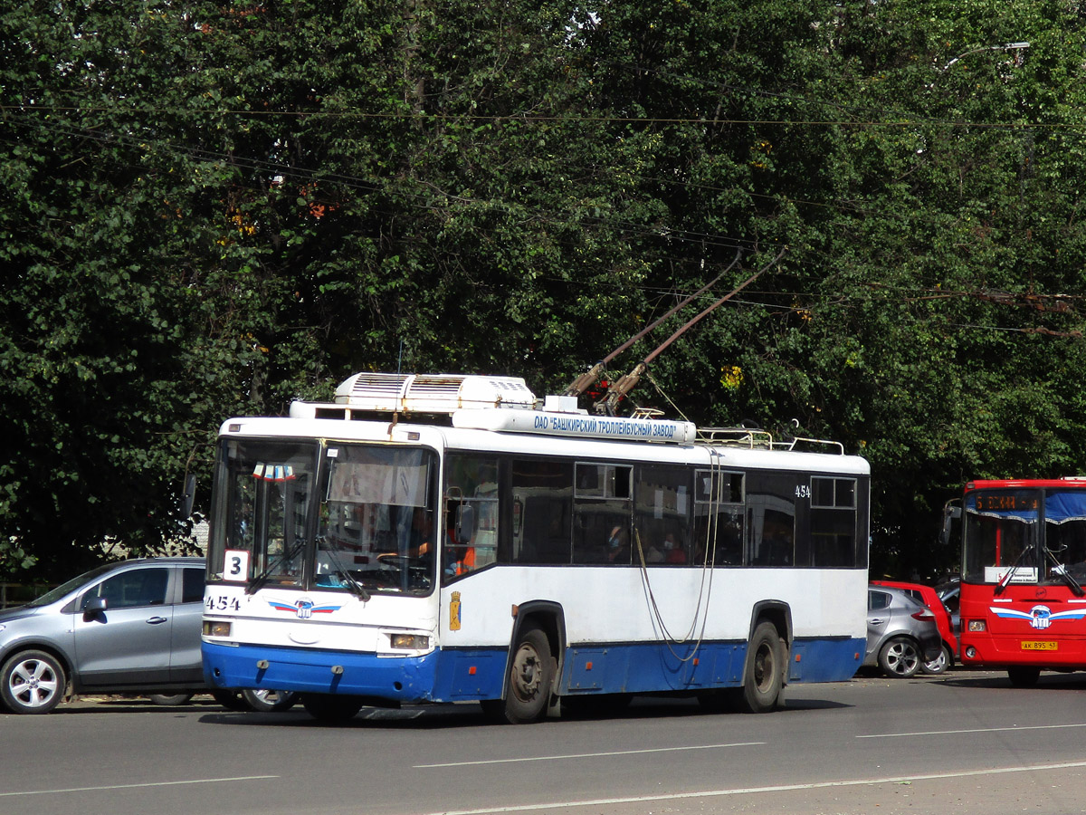 Киров, БТЗ-52767Р № 454