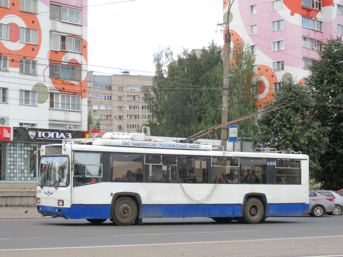 Киров, БТЗ-52764Р № 486